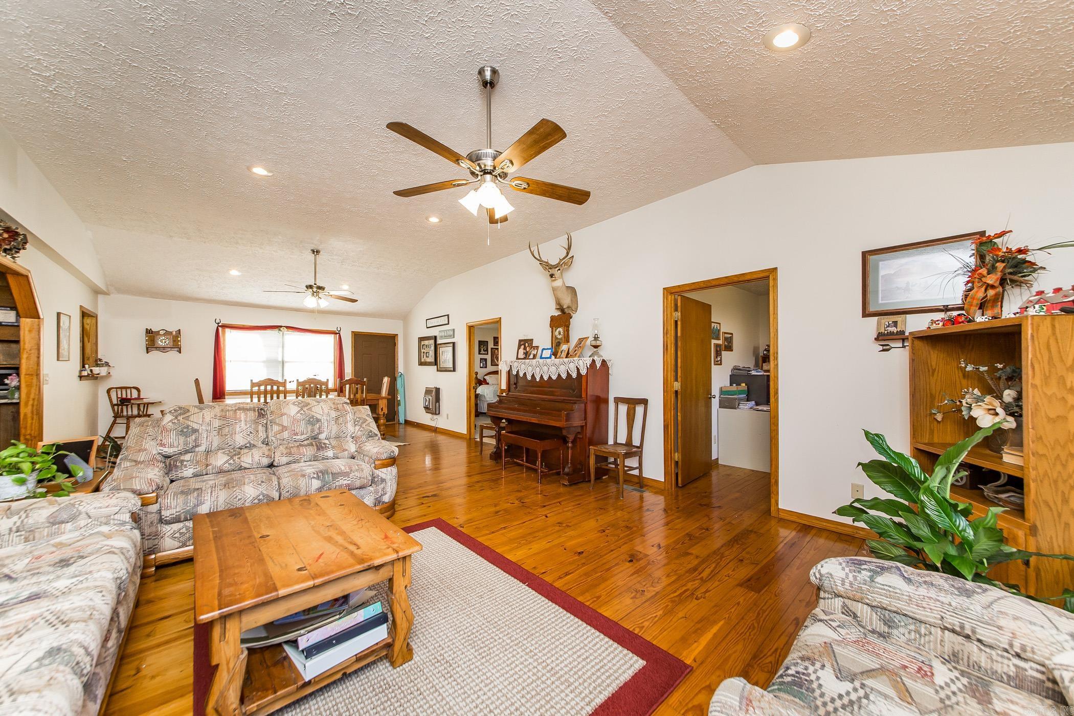 820  Highway 95 E  Clinton, AR