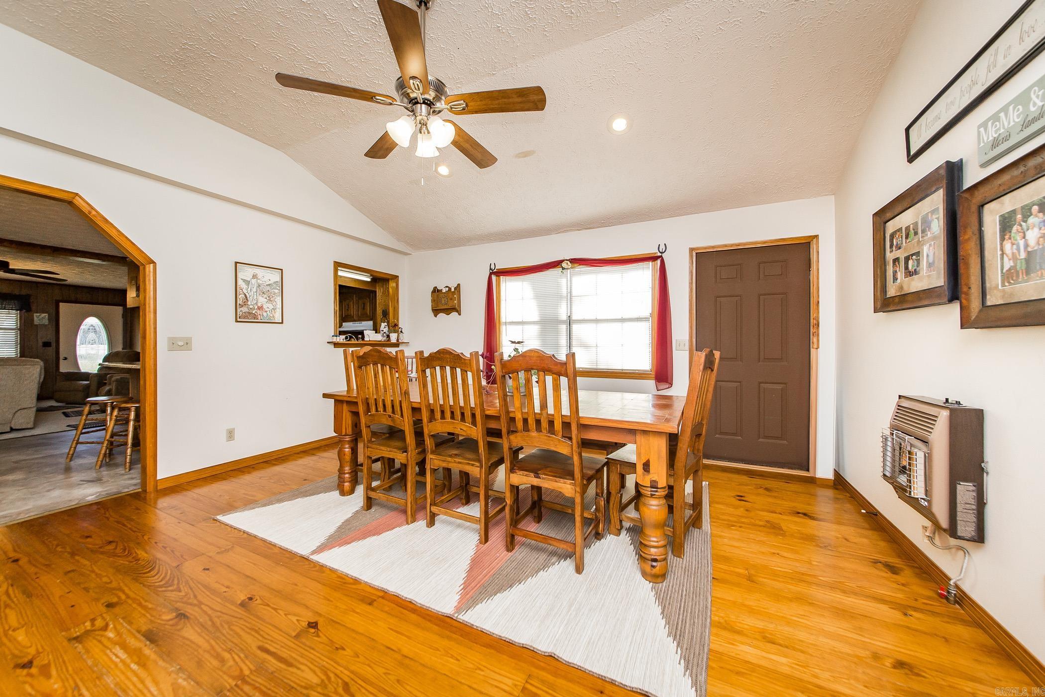 820  Highway 95 E  Clinton, AR