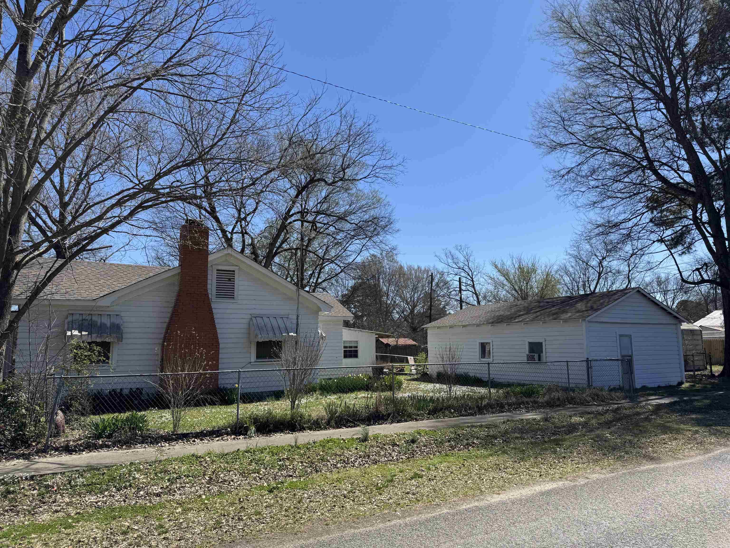 309 W Pike  Des Arc, AR