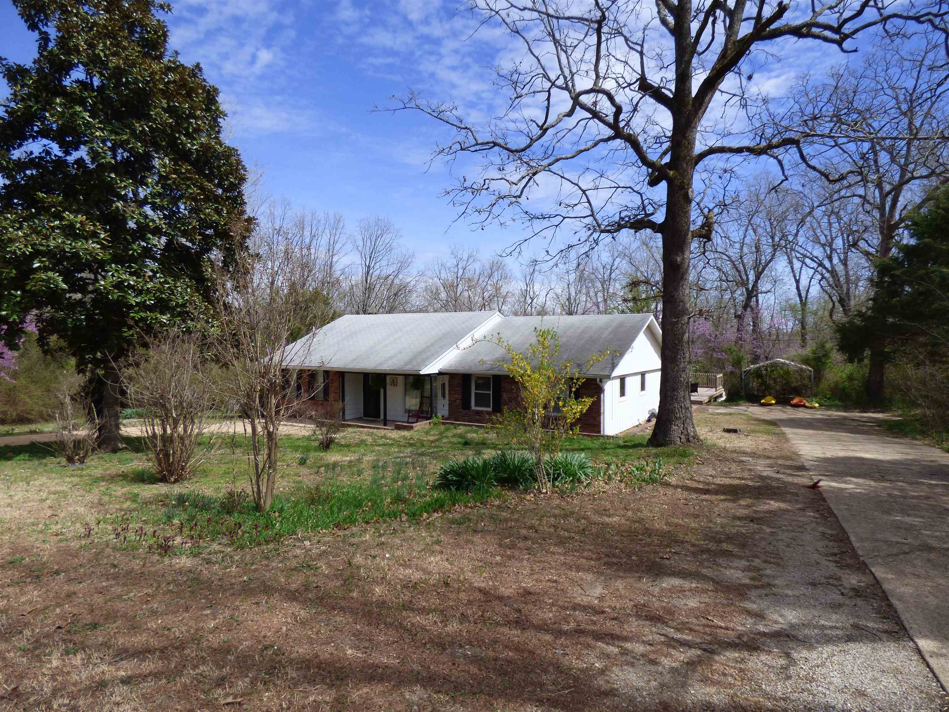 1102  Orchard  Horseshoe Bend, AR