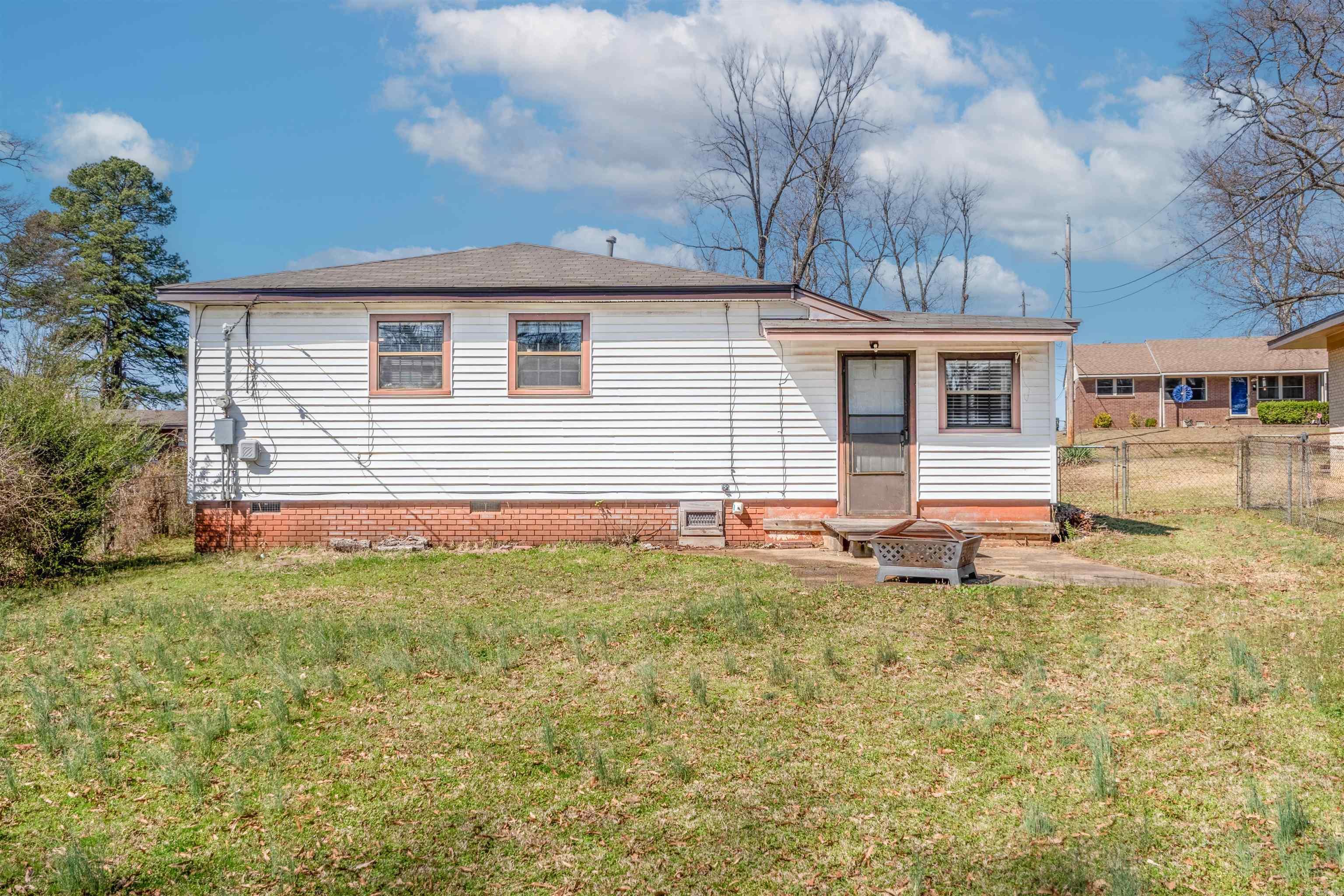 601  Neal St  Jacksonville, AR