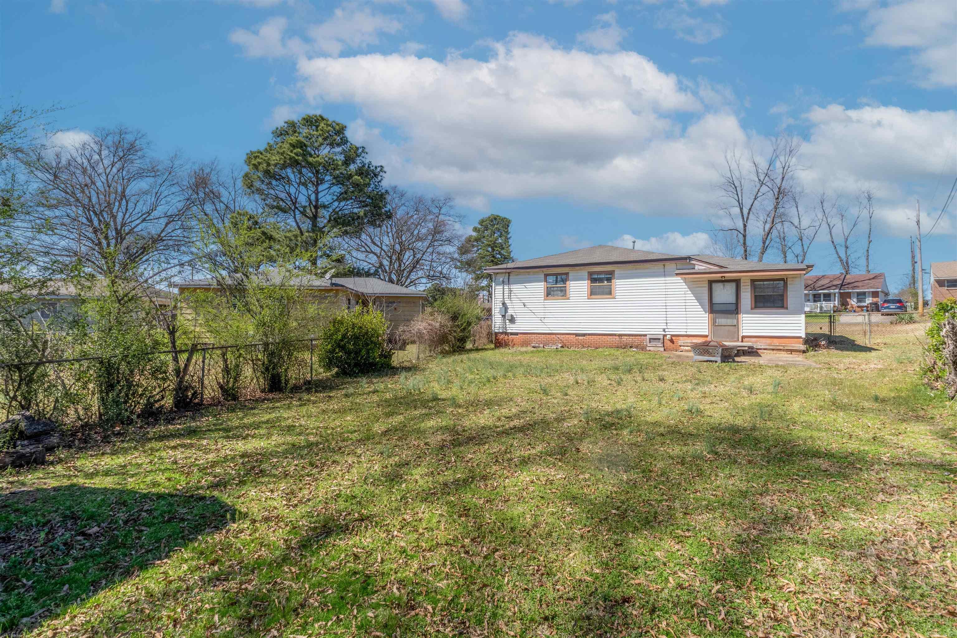 601  Neal St  Jacksonville, AR