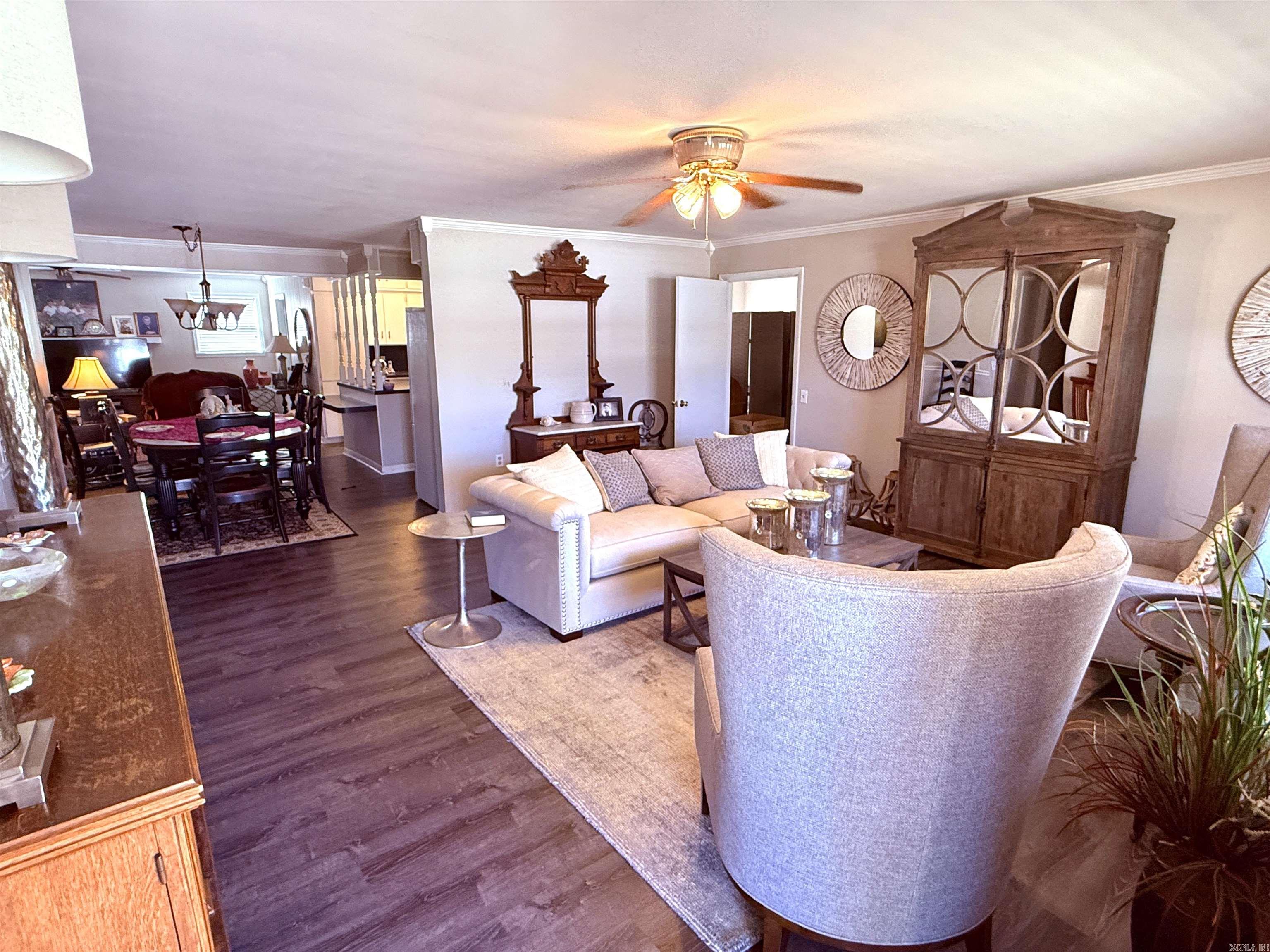 1114  Maple Drive  Mountain View, AR
