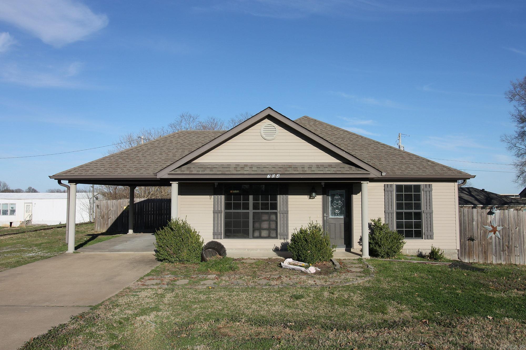 704  N 4th Street  Marmaduke, AR