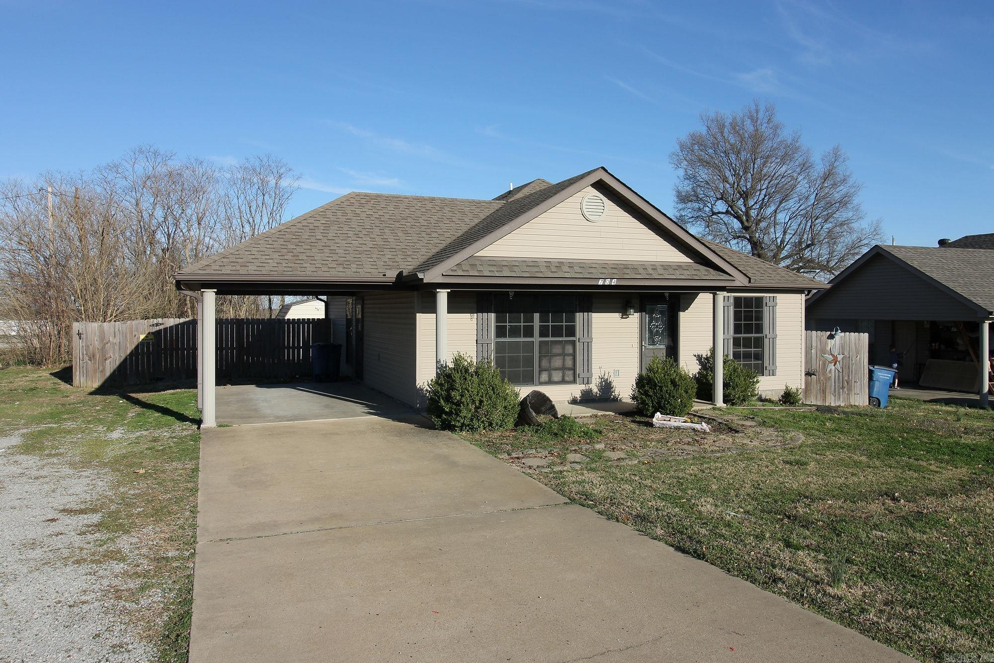 704  N 4th Street  Marmaduke, AR