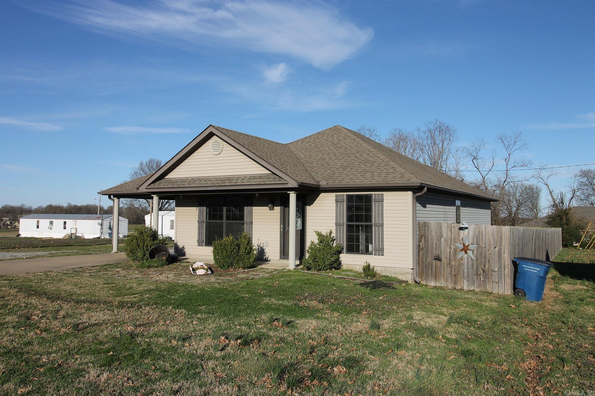 704  N 4th Street  Marmaduke, AR