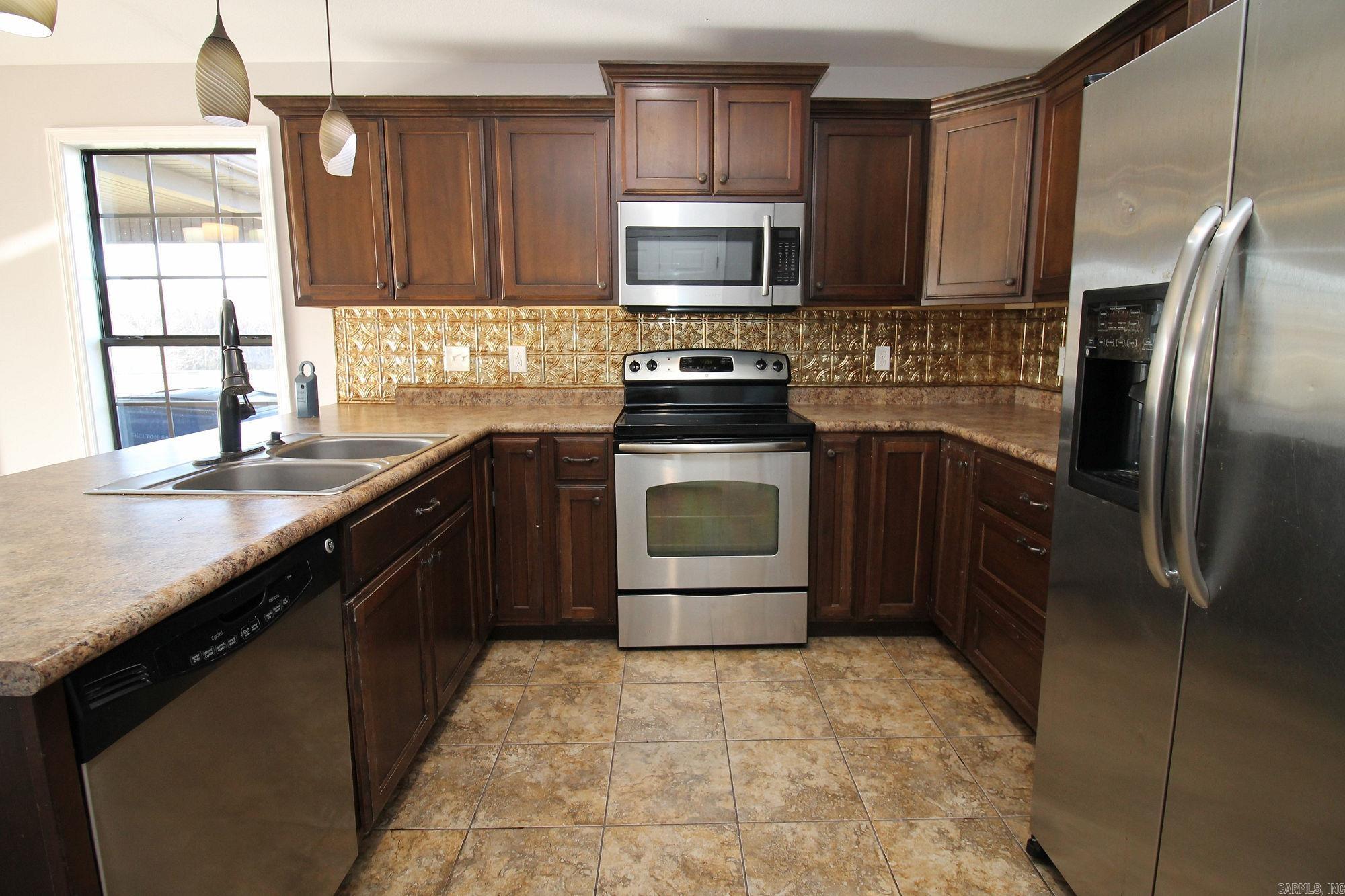 704  N 4th Street  Marmaduke, AR