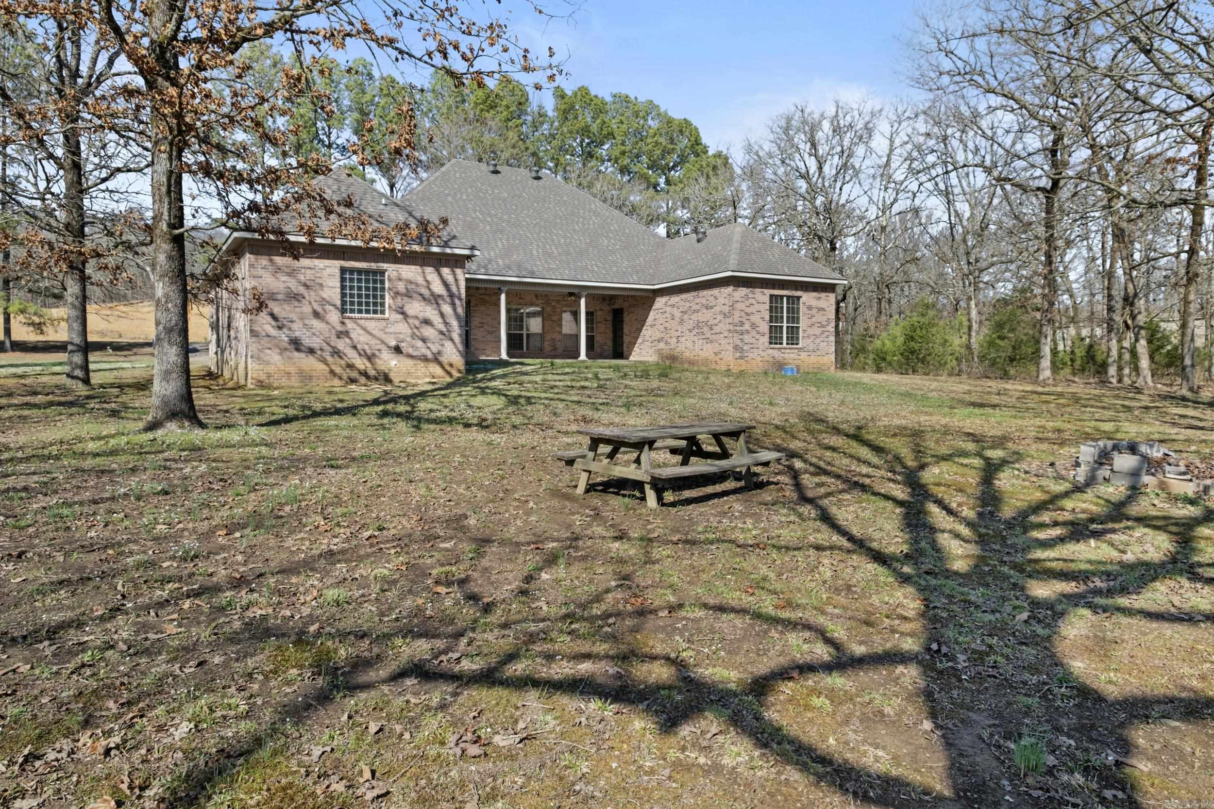 209  Round Mountain  El Paso, AR