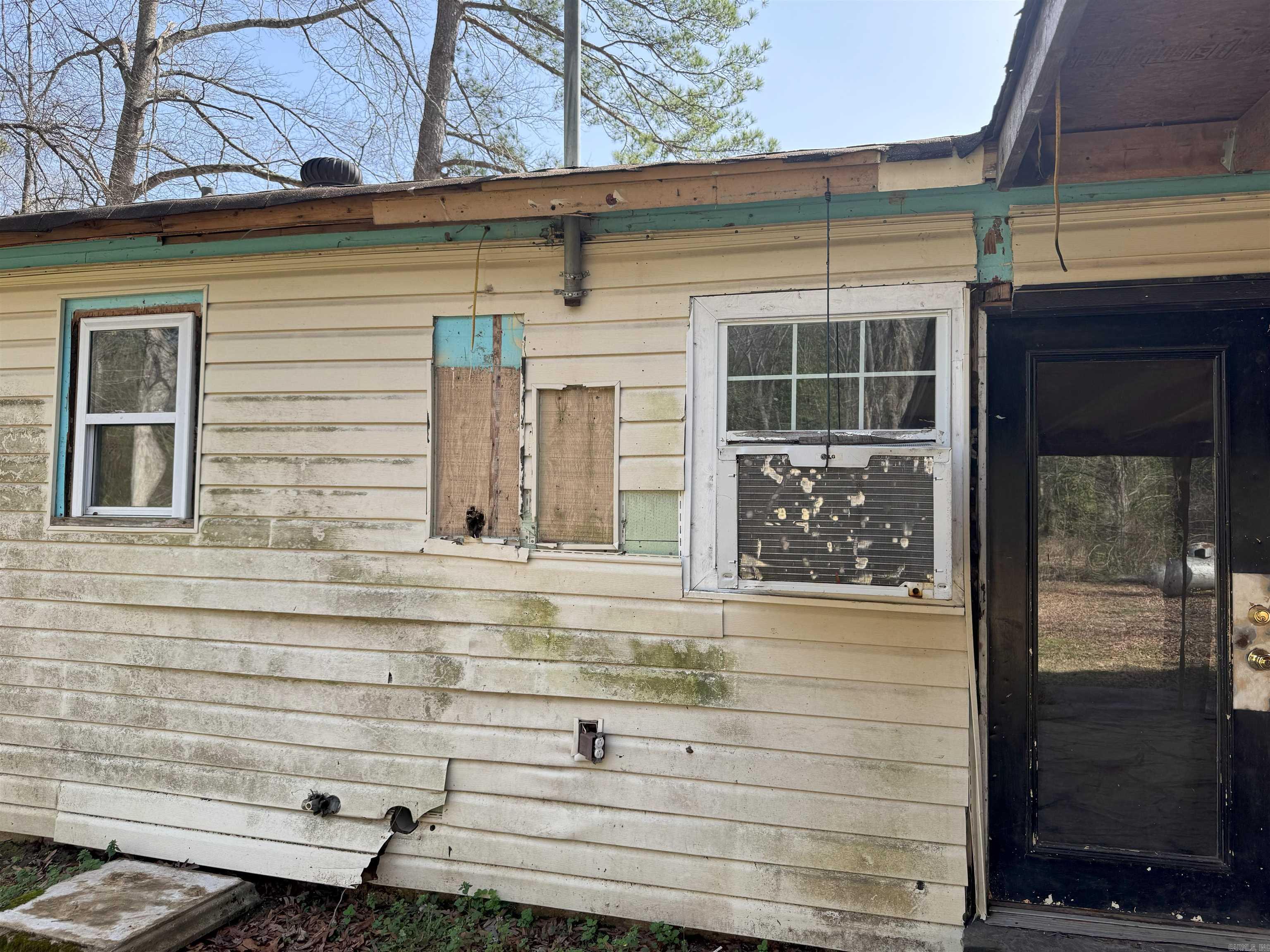 11000  Donnie  Shannon Hills, AR