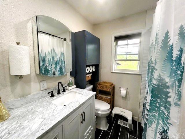 1605  Maple  Mountain View, AR