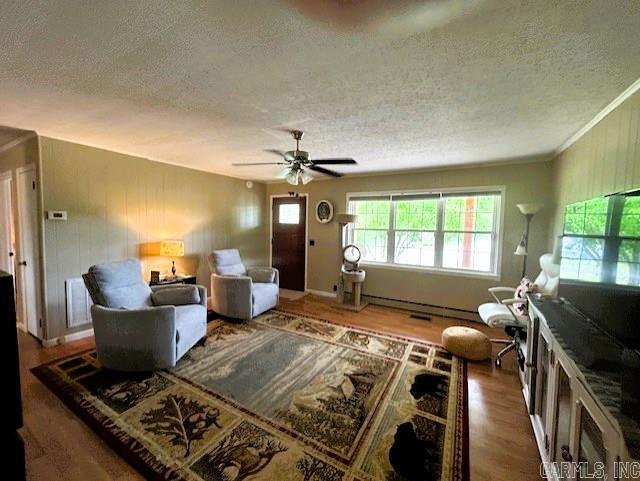 1605  Maple  Mountain View, AR