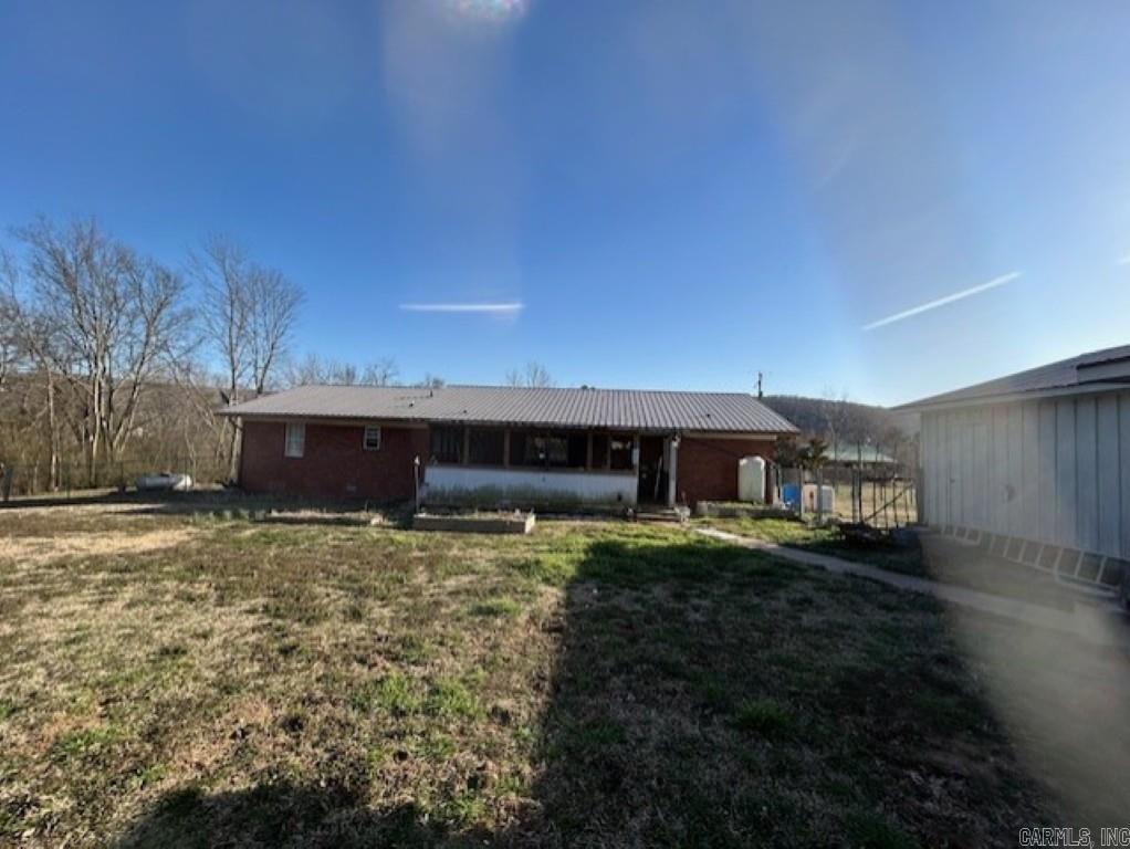 1605  Maple  Mountain View, AR