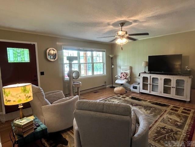 1605  Maple  Mountain View, AR