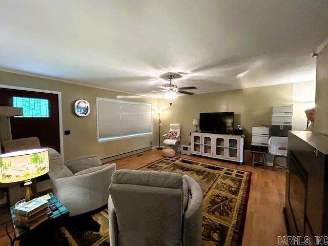 1605  Maple  Mountain View, AR