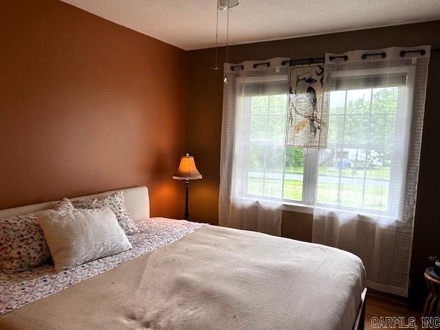 1605  Maple  Mountain View, AR