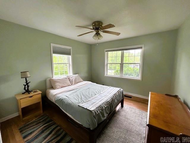 1605  Maple  Mountain View, AR