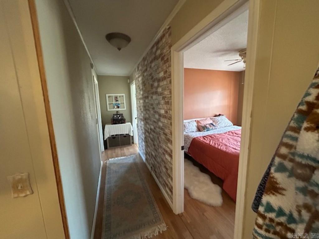 1605  Maple  Mountain View, AR