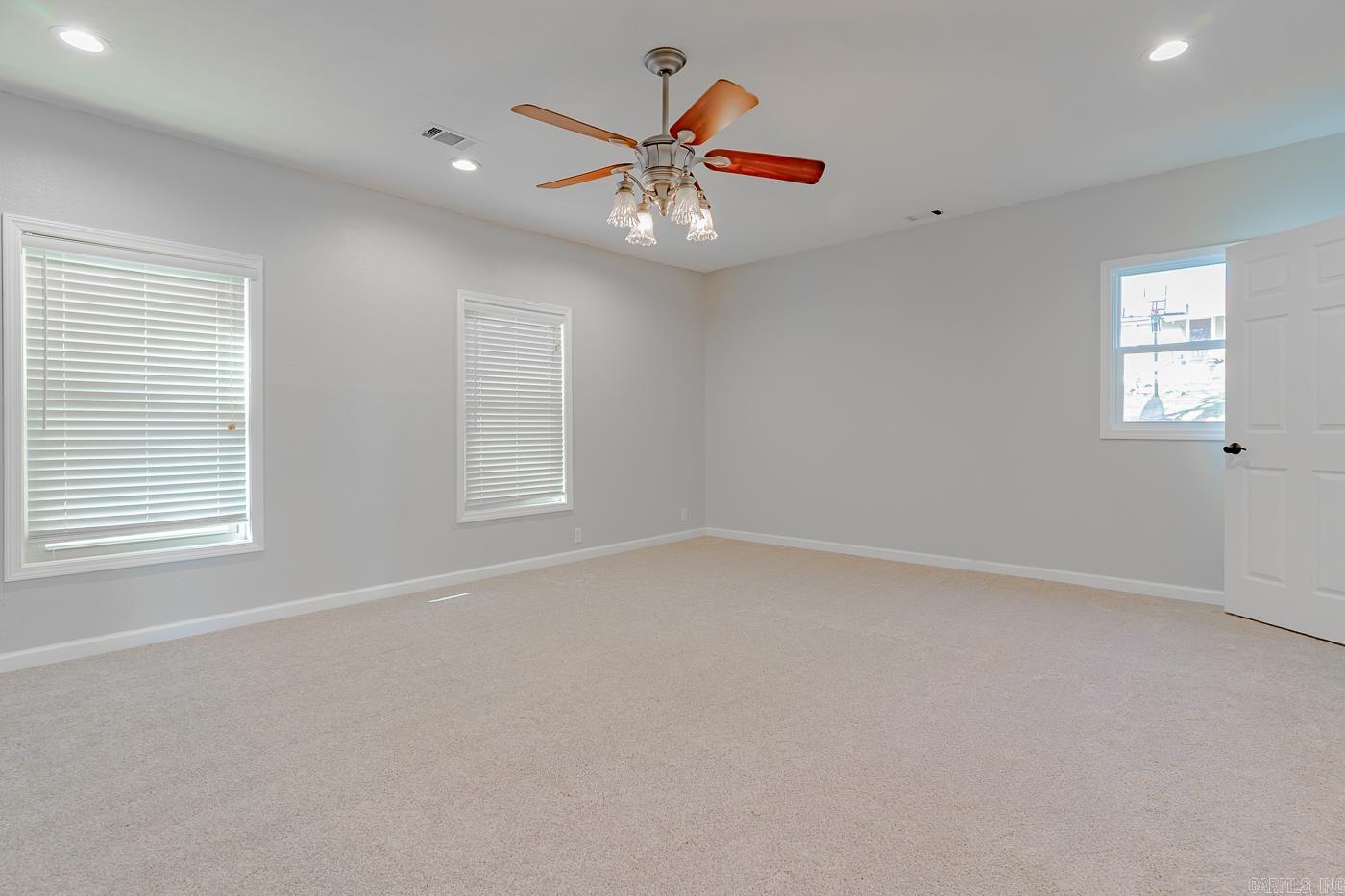 130  Patricia  Mammoth Spring, AR