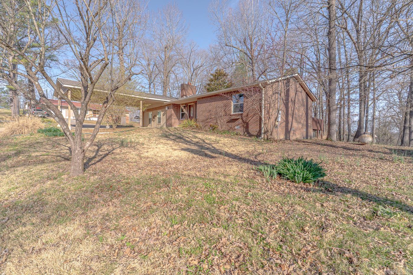 130  Patricia  Mammoth Spring, AR