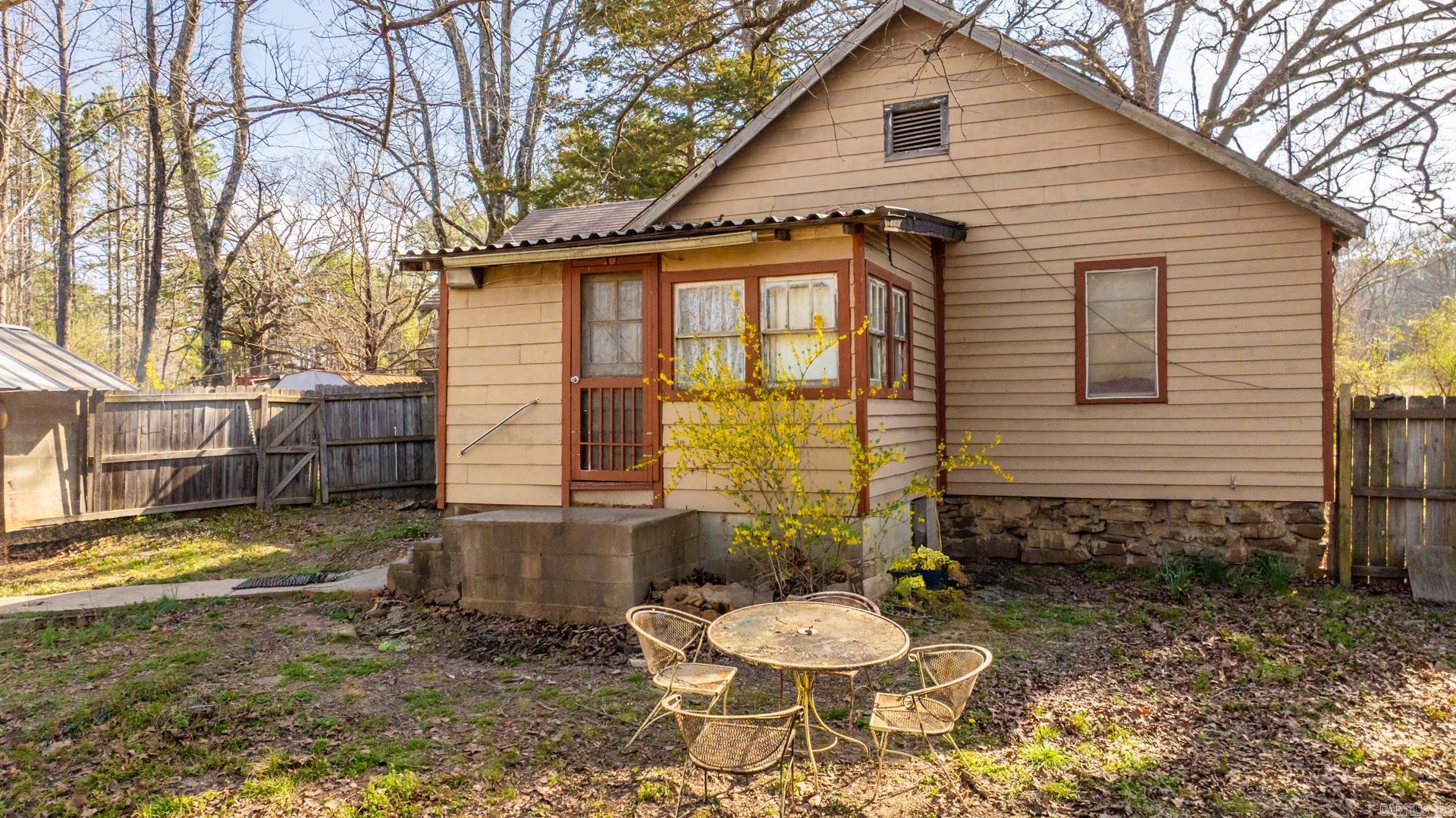 2295 S 9  Perryville, AR