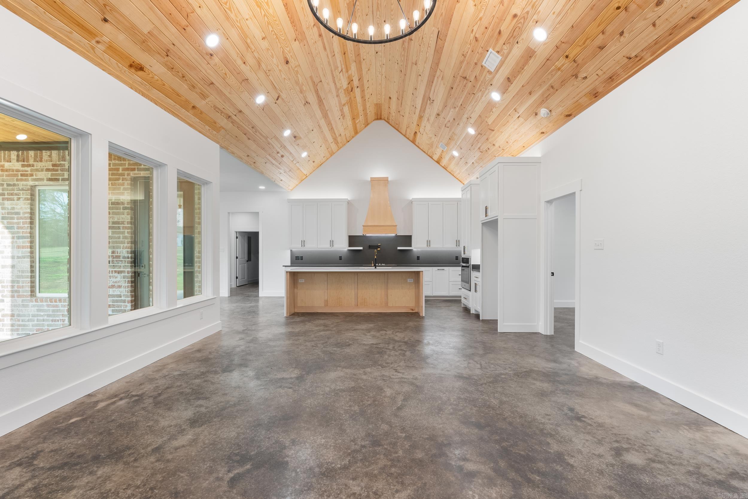 270  Arrowhead  Greenbrier, AR
