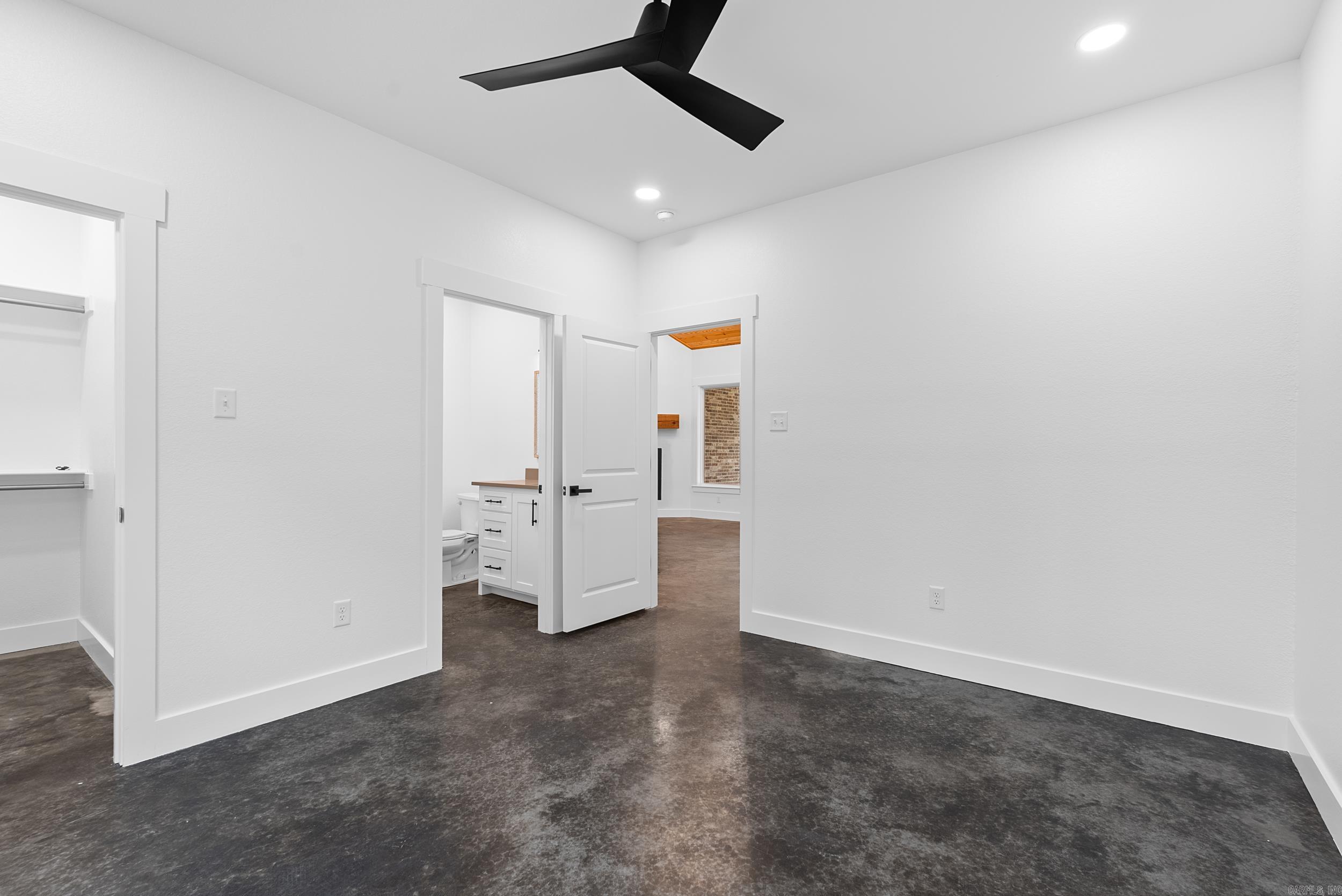 270  Arrowhead  Greenbrier, AR
