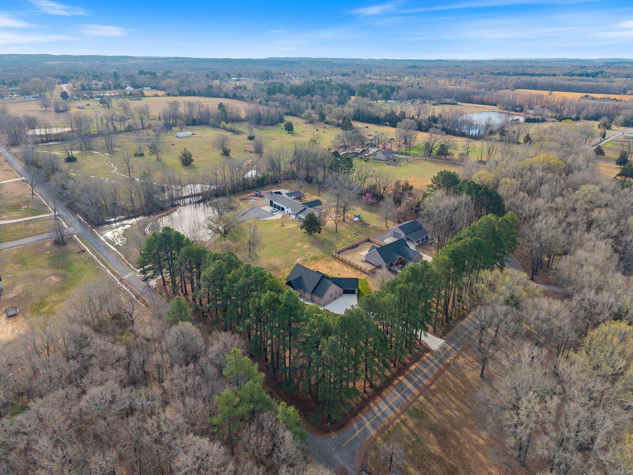 270  Arrowhead  Greenbrier, AR