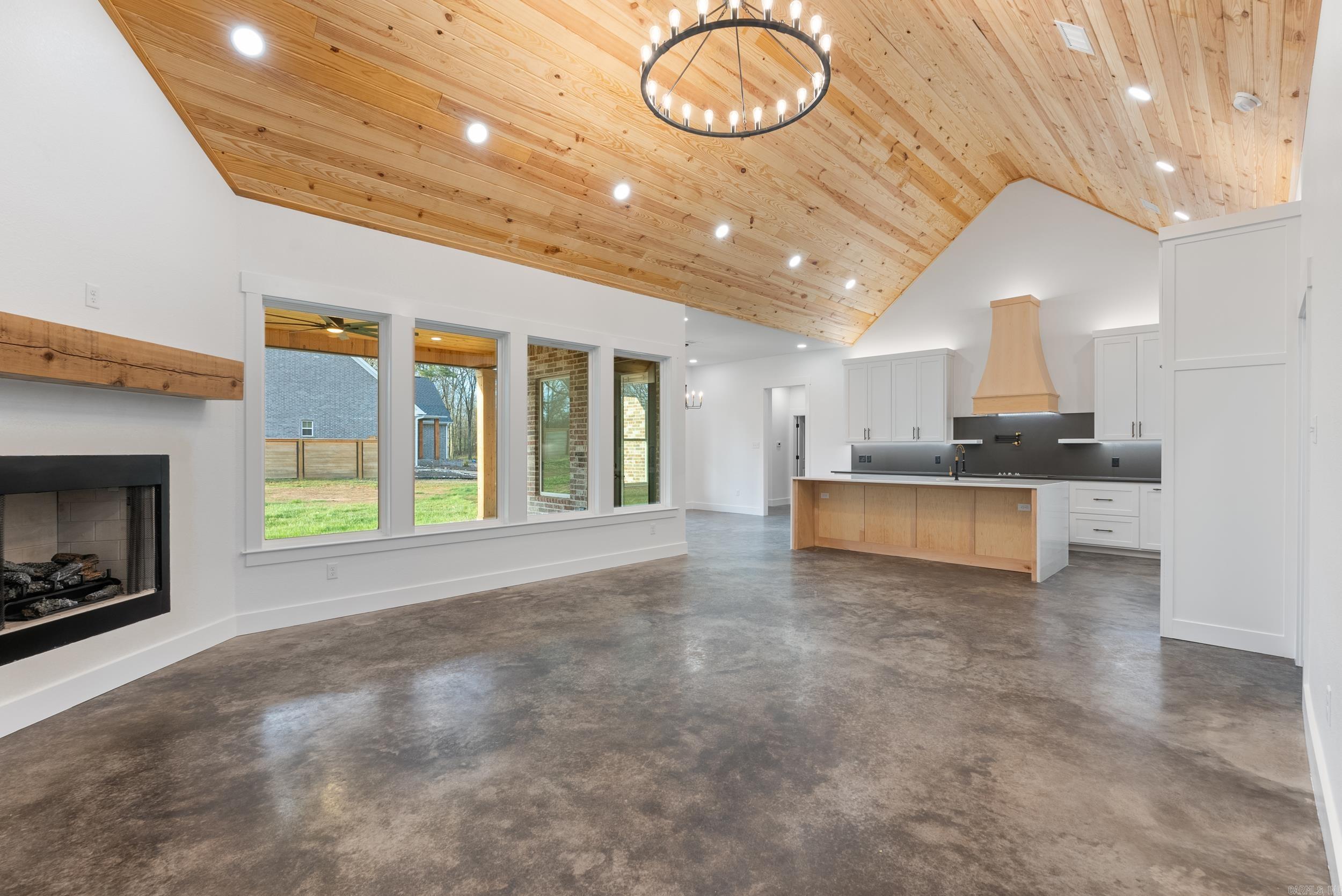 270  Arrowhead  Greenbrier, AR