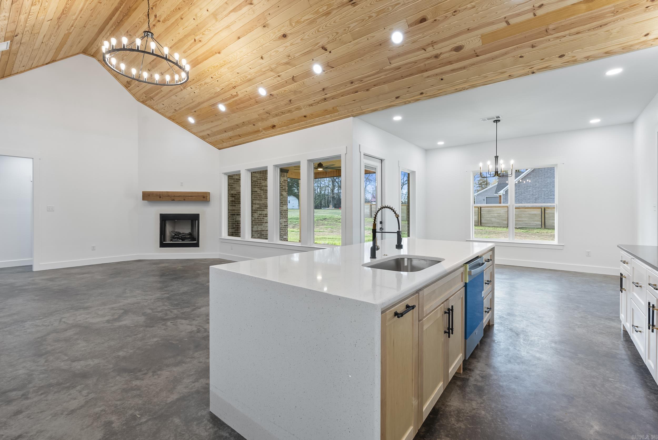 270  Arrowhead  Greenbrier, AR