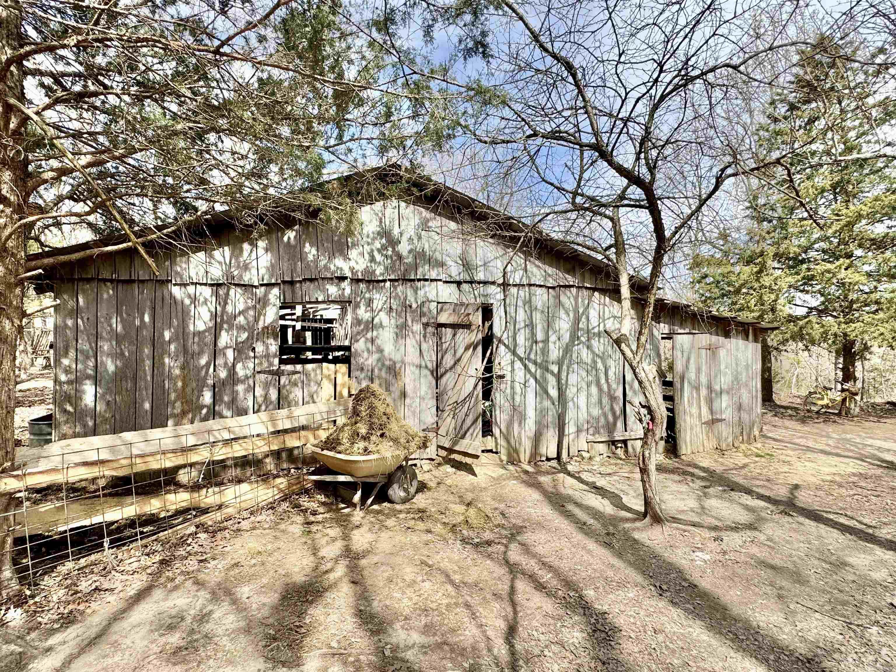 10028  Hwy 66  Alco, AR