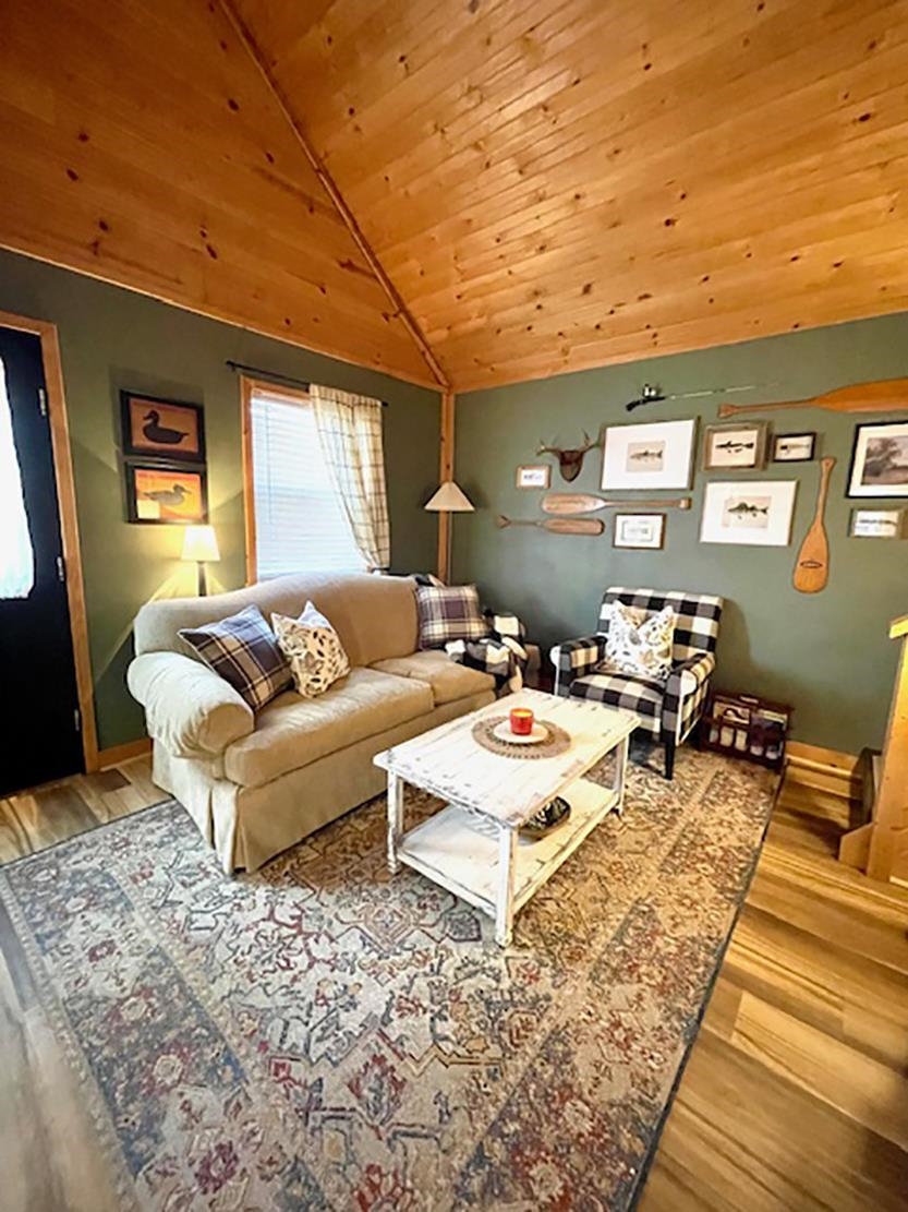 89 B E Valley  Hardy, AR