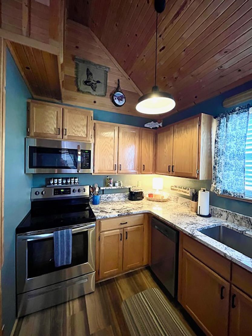 89 B E Valley  Hardy, AR