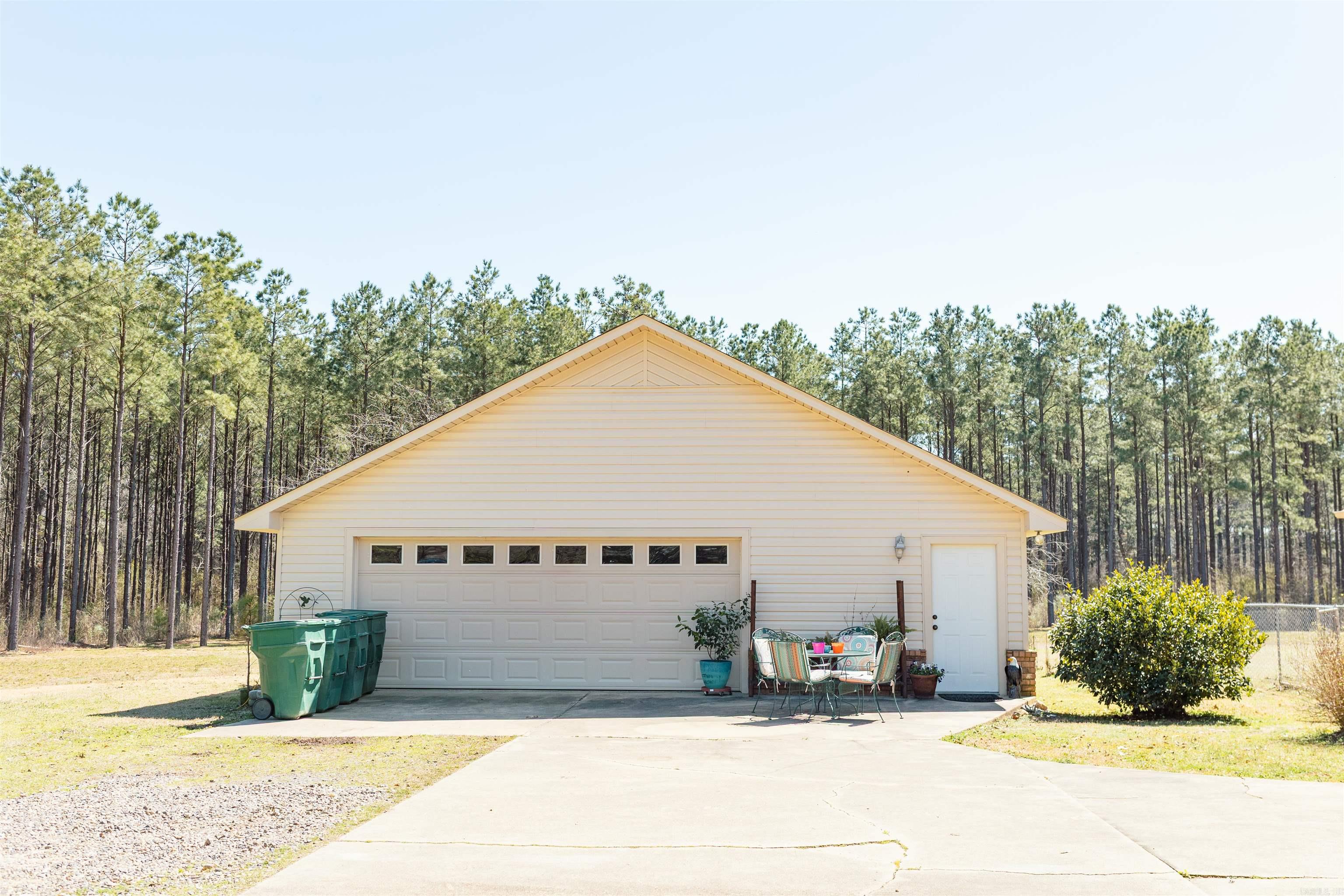 2367  Columbia Road 15  Magnolia, AR