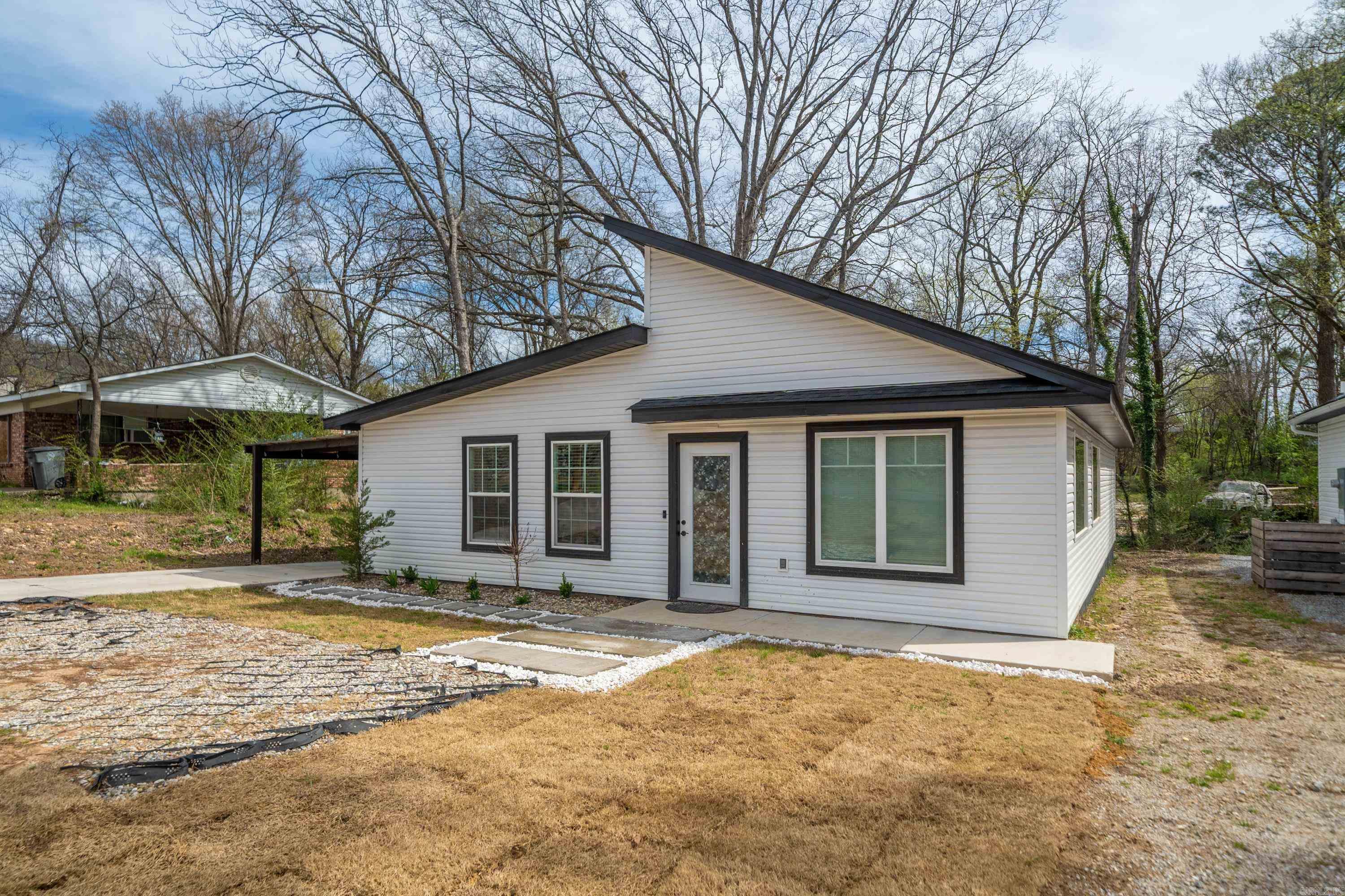113 Wynn Hot Springs, AR 71913