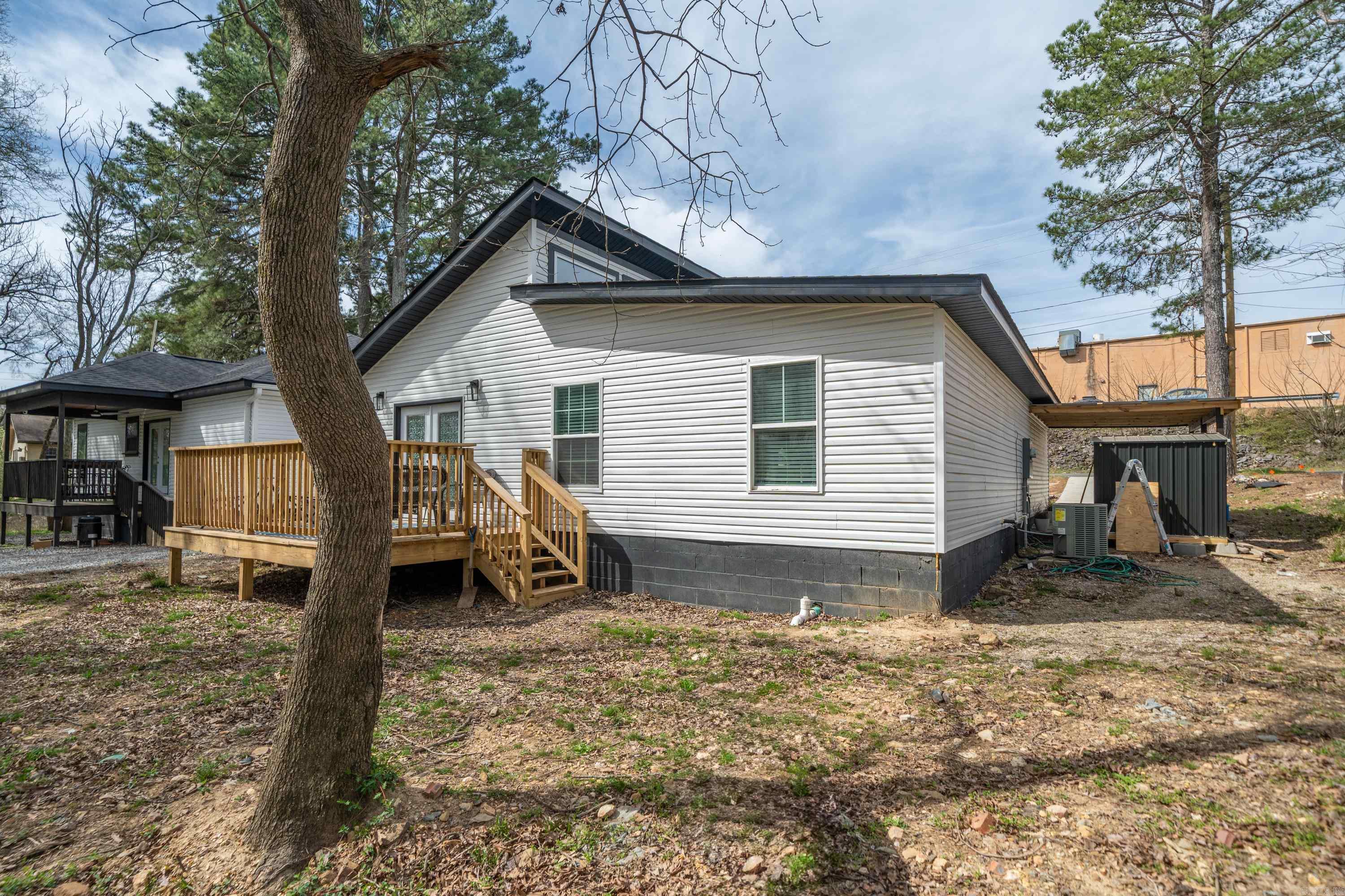 113 Wynn Hot Springs, AR 71913
