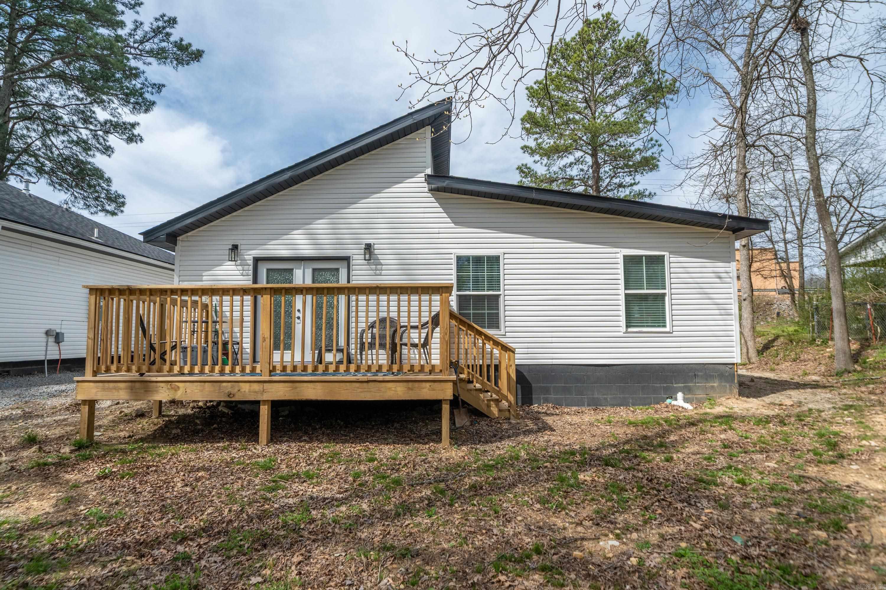 113 Wynn Hot Springs, AR 71913
