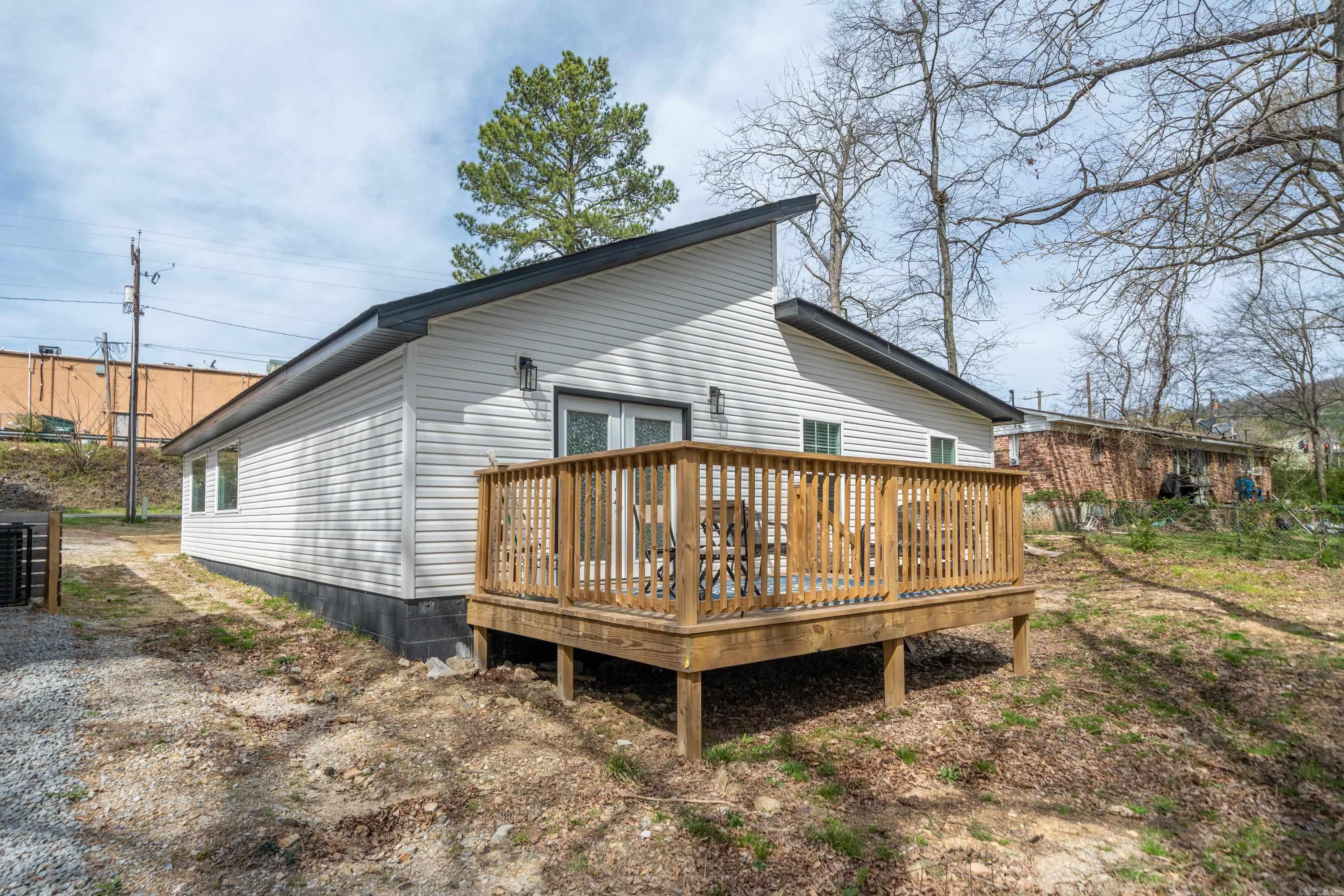 113 Wynn Hot Springs, AR 71913