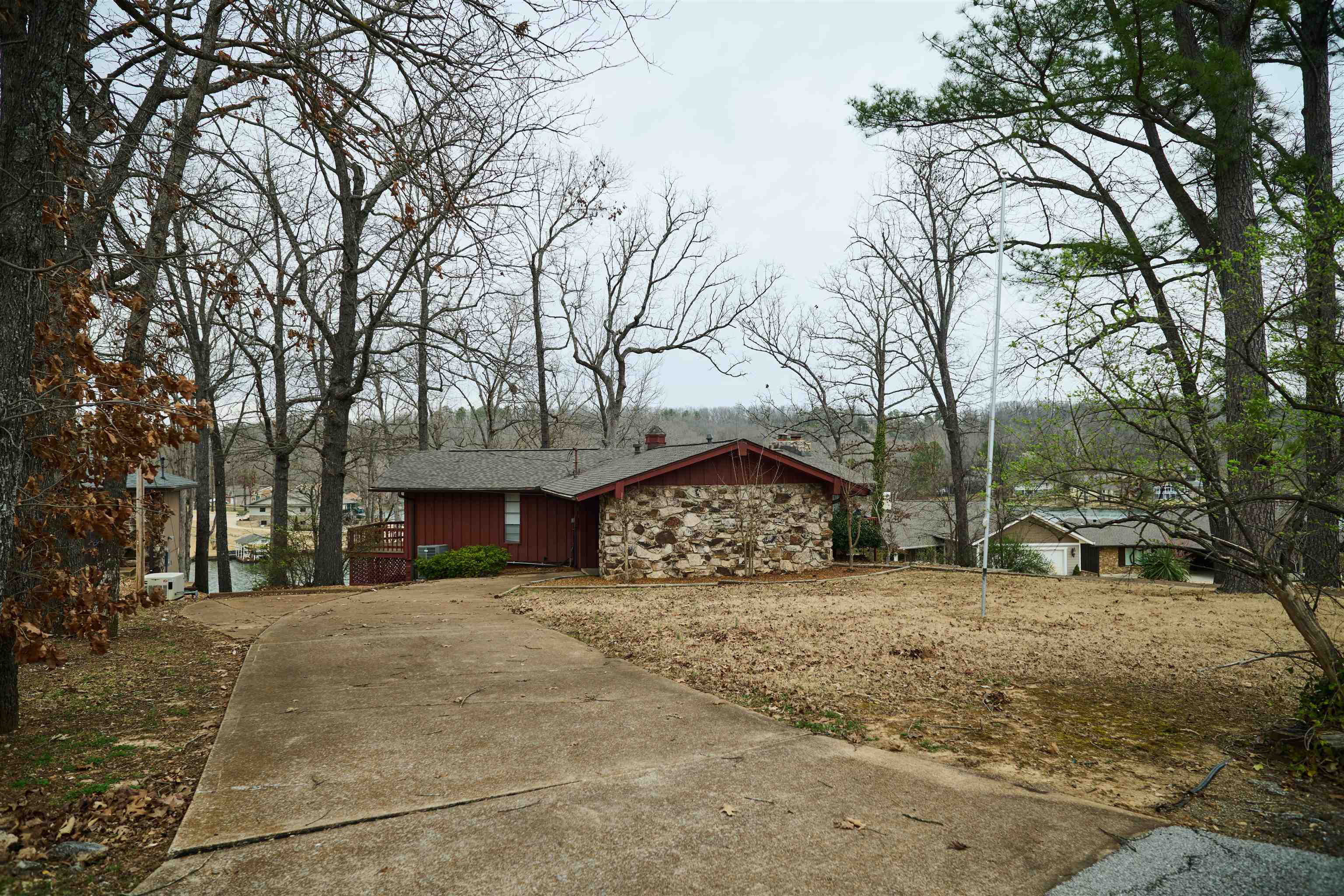 9  Winnebago Trce  Cherokee Village, AR