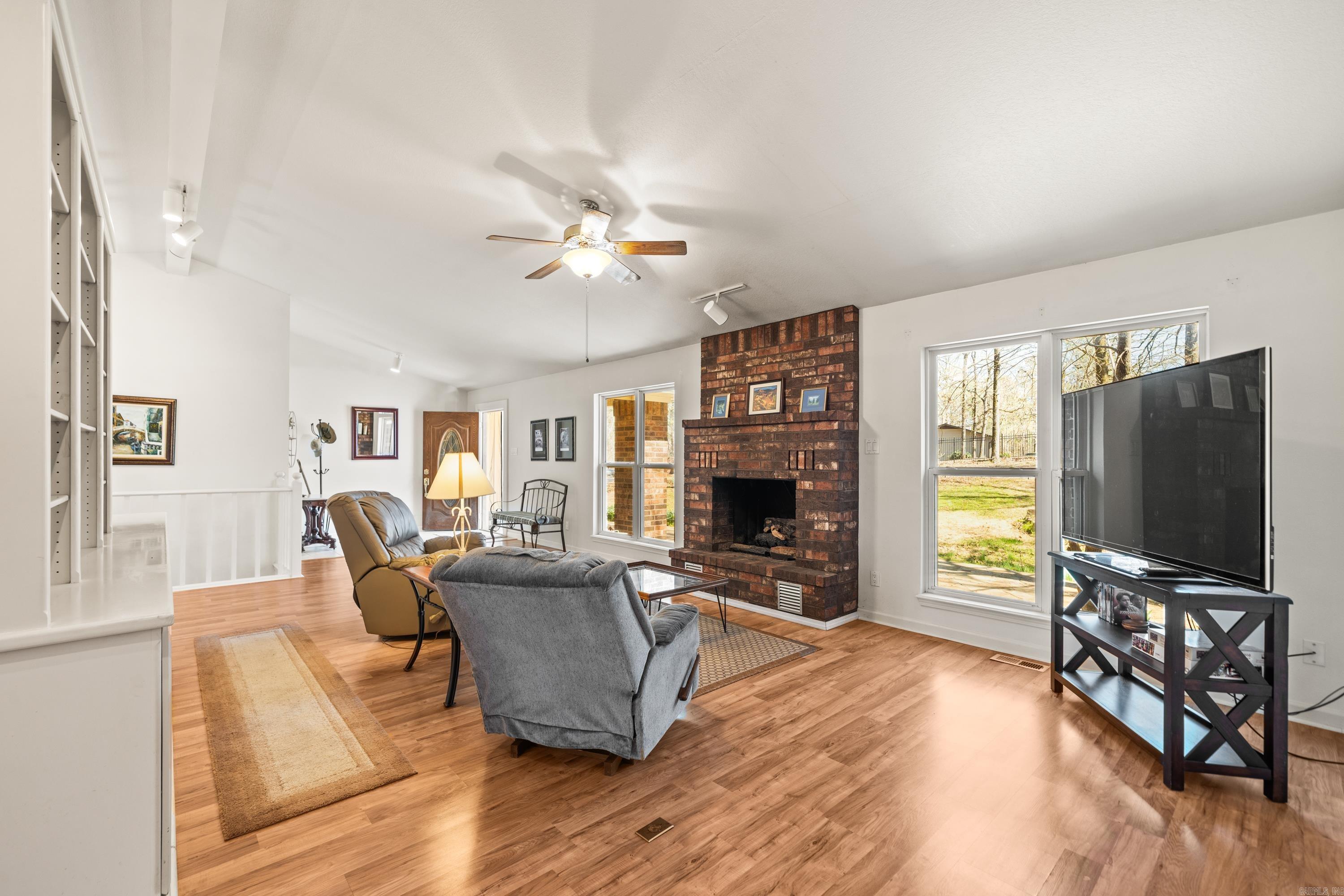 505  Independence  Hot Springs, AR