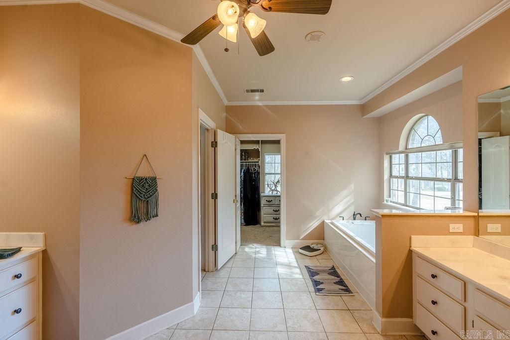 101  Deerwood  Searcy, AR