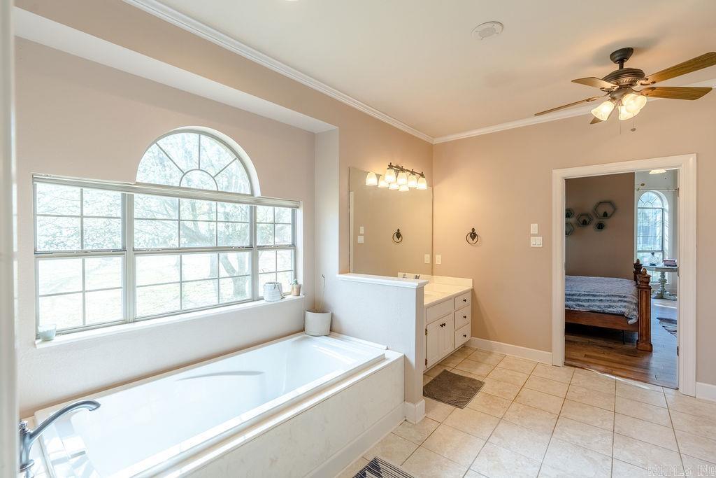 101  Deerwood  Searcy, AR
