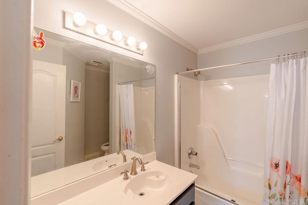 101  Deerwood  Searcy, AR