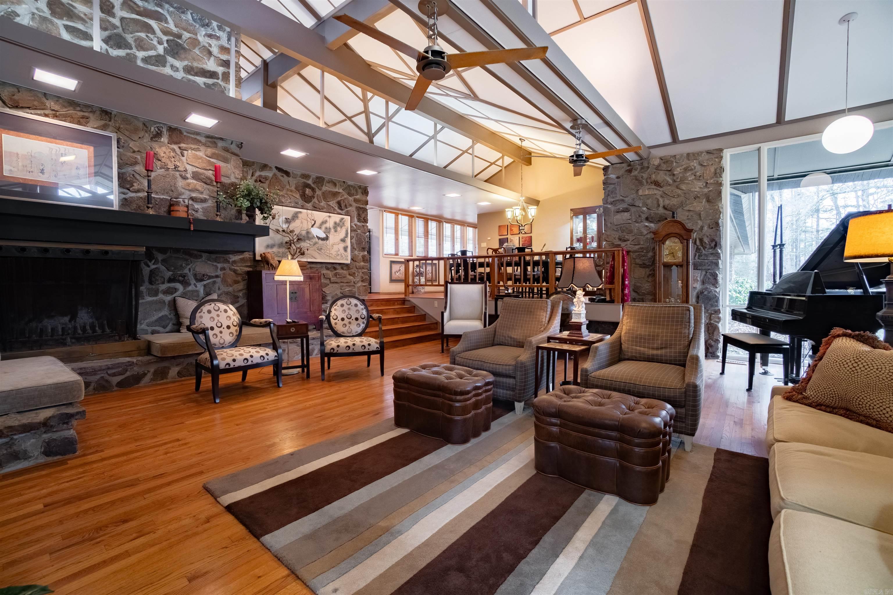 1401 E Main  Cabot, AR