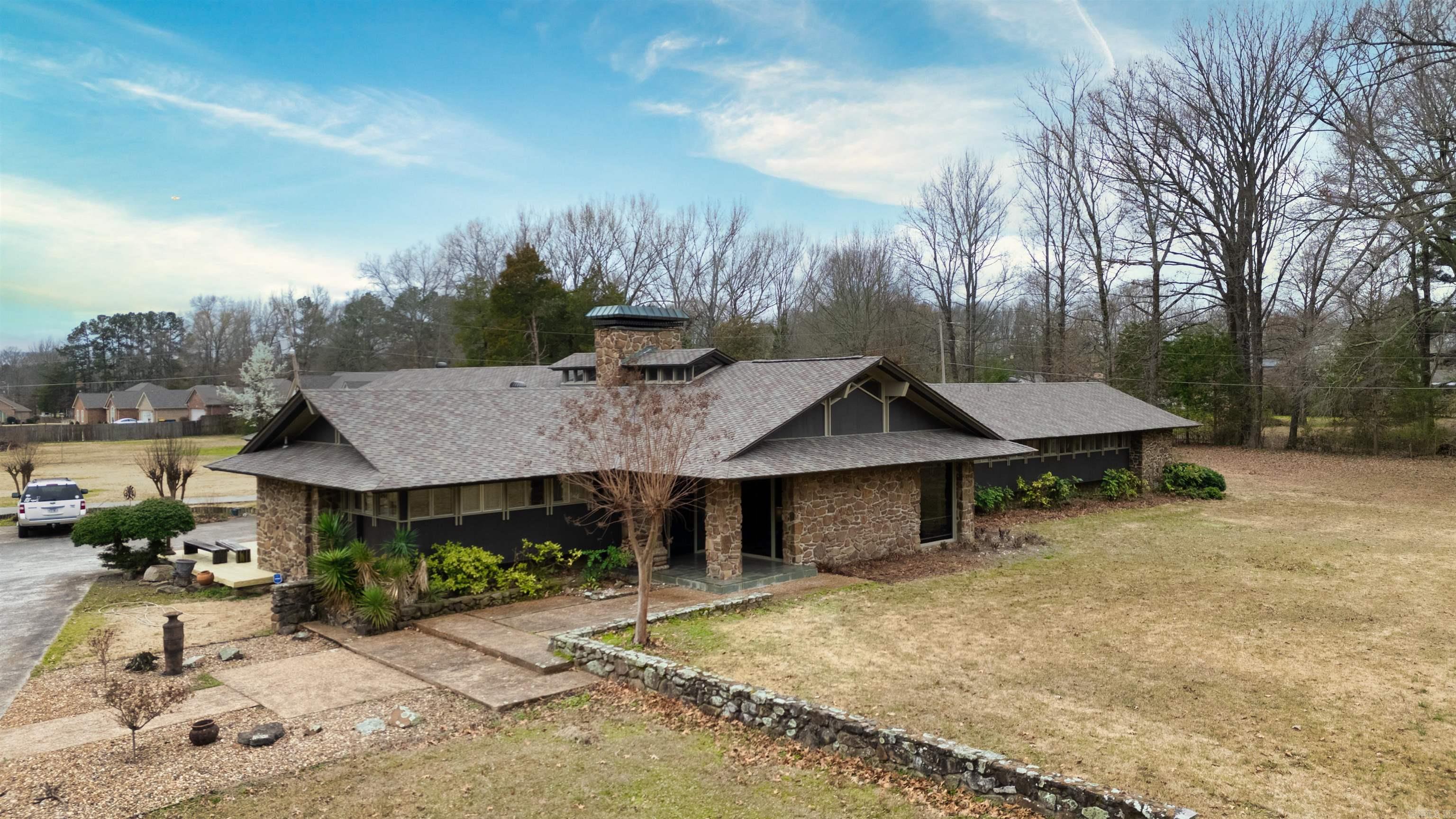 1401 E Main  Cabot, AR