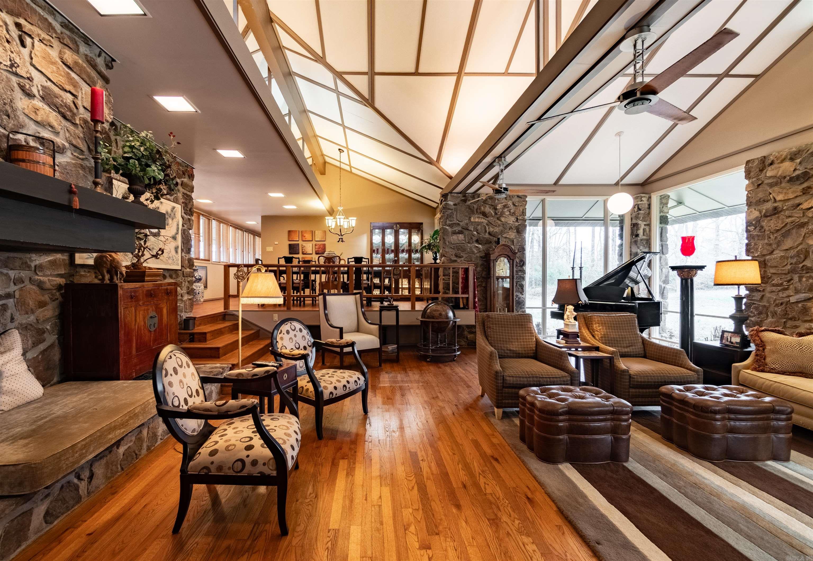1401 E Main  Cabot, AR