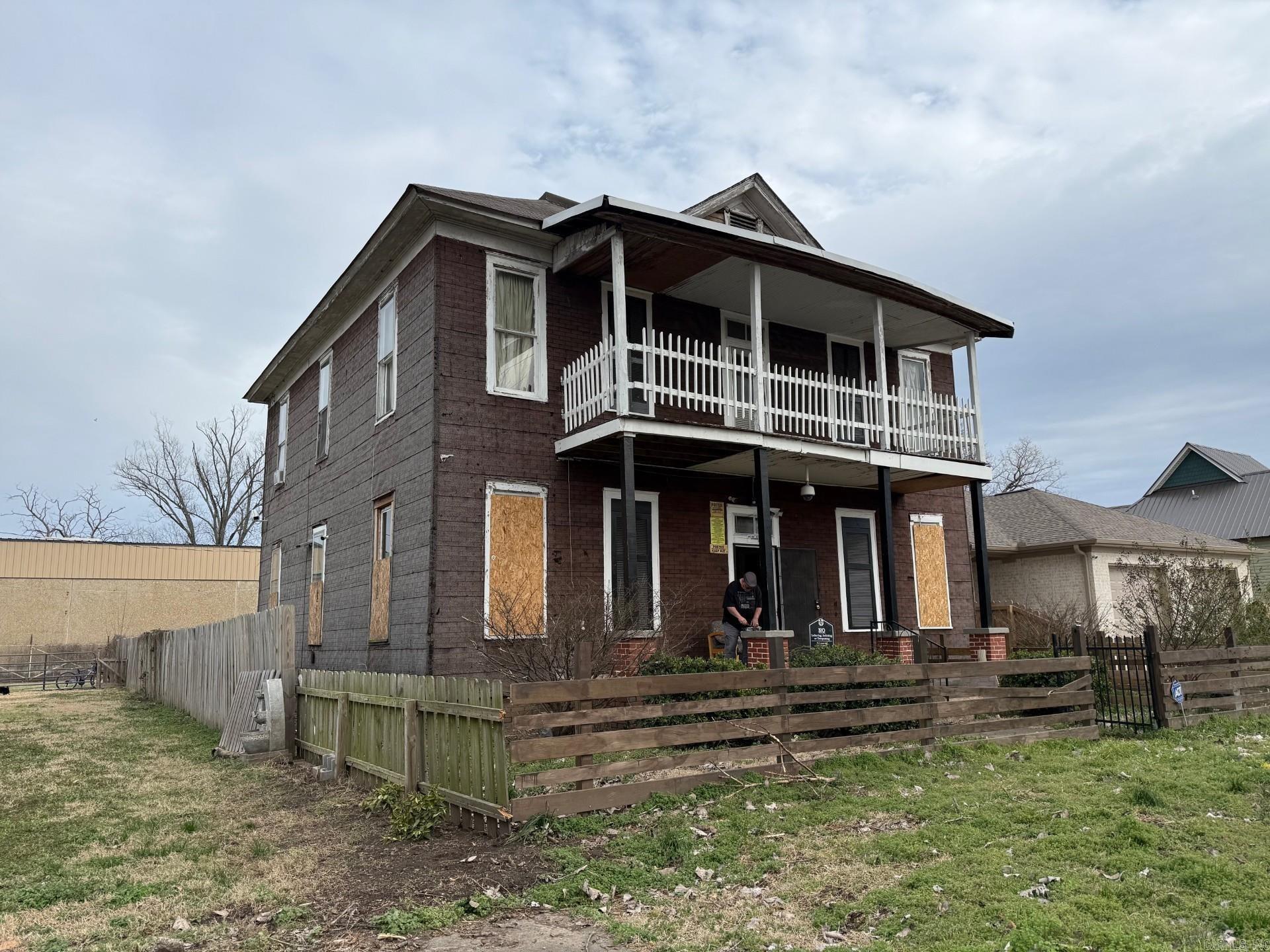 912 N Poplar  North Little Rock, AR