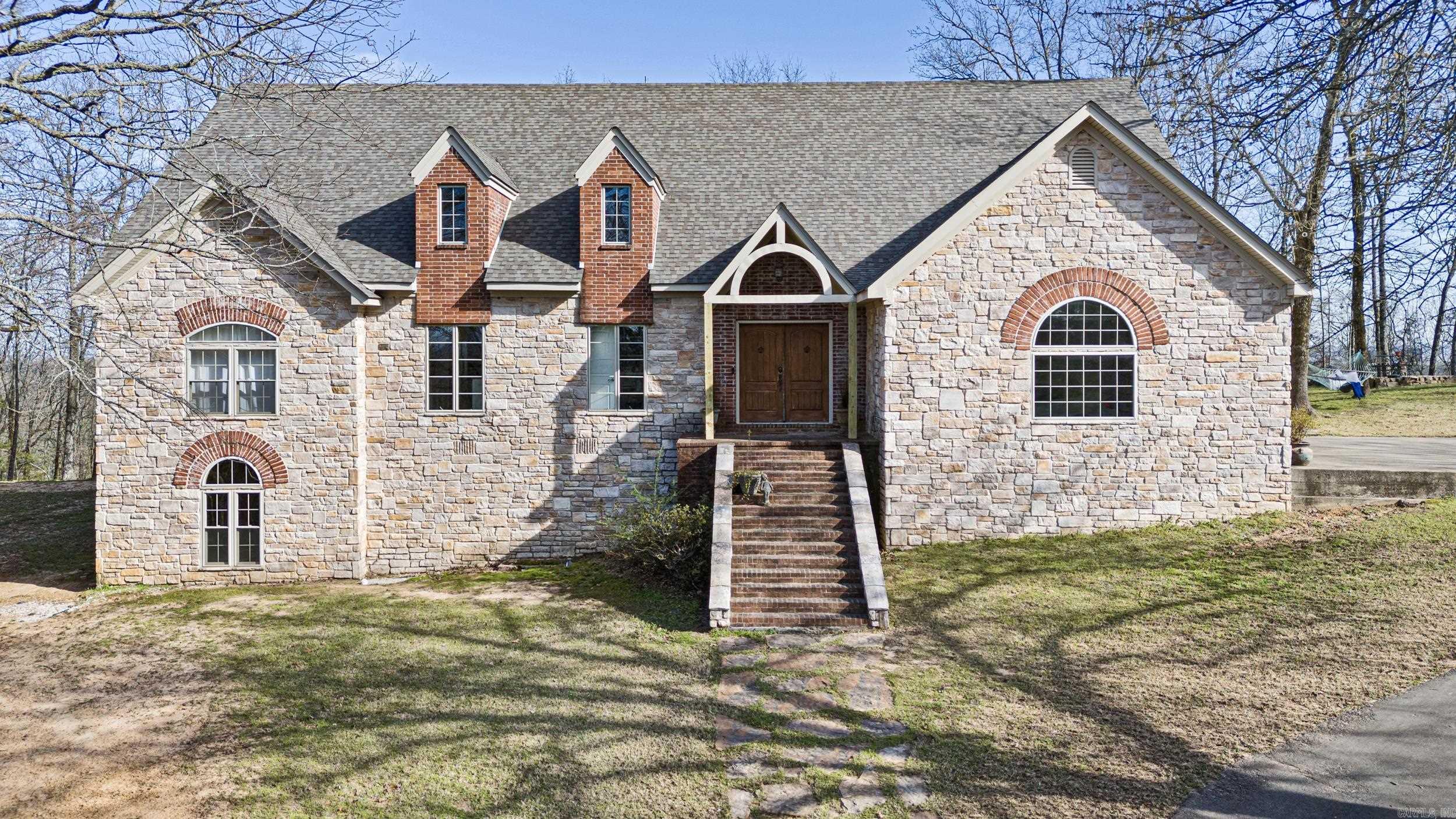 4  Robins Ridge  Morrilton, AR