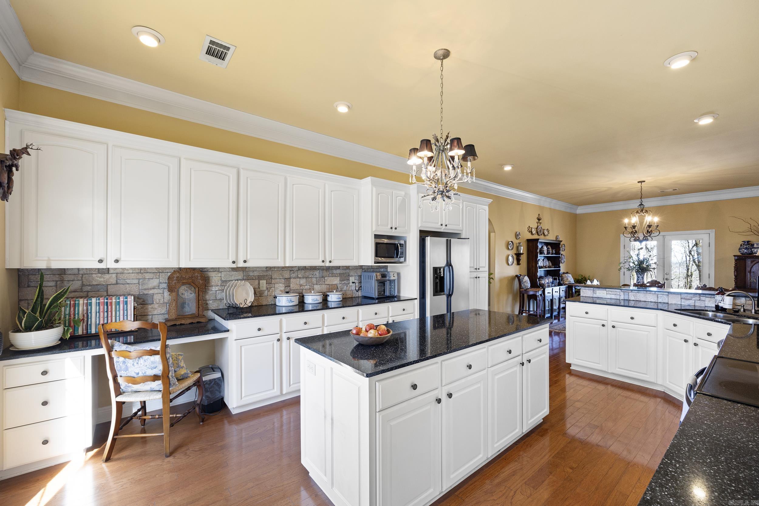 4  Robins Ridge  Morrilton, AR