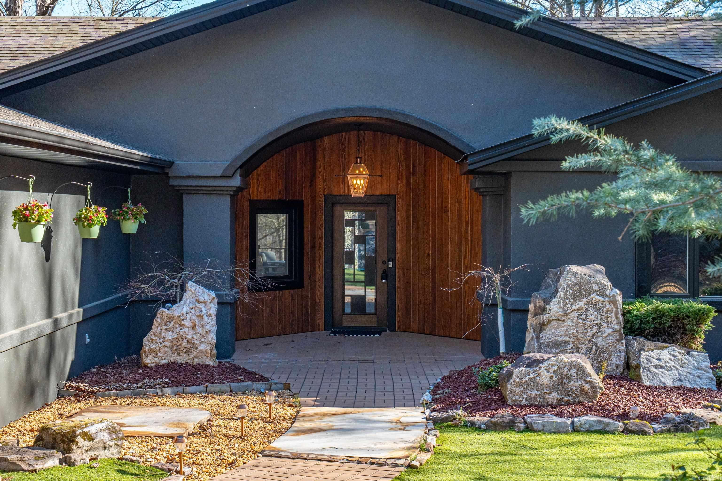 29  Ciento  Hot Springs Village, AR