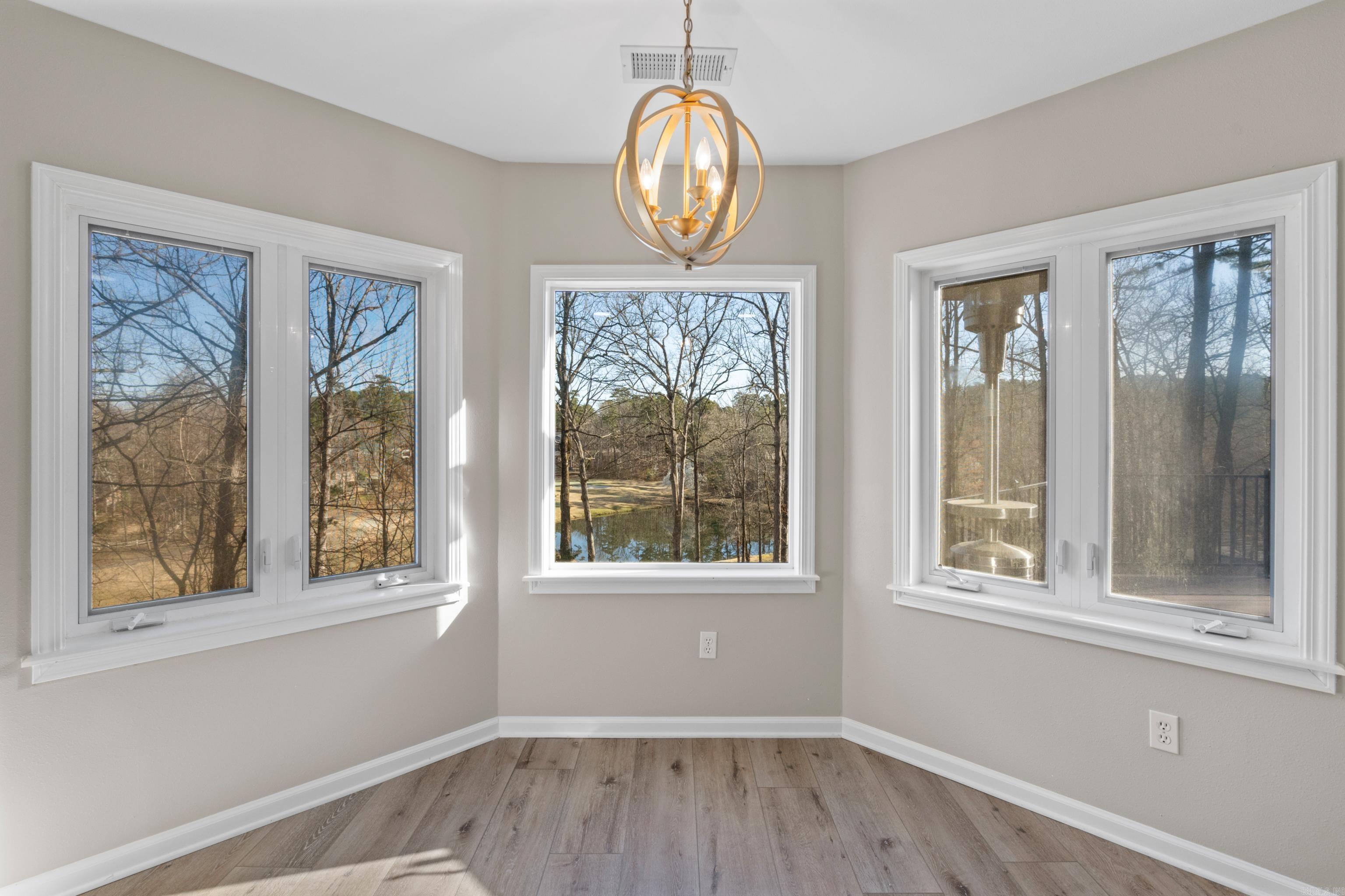 29  Ciento  Hot Springs Village, AR